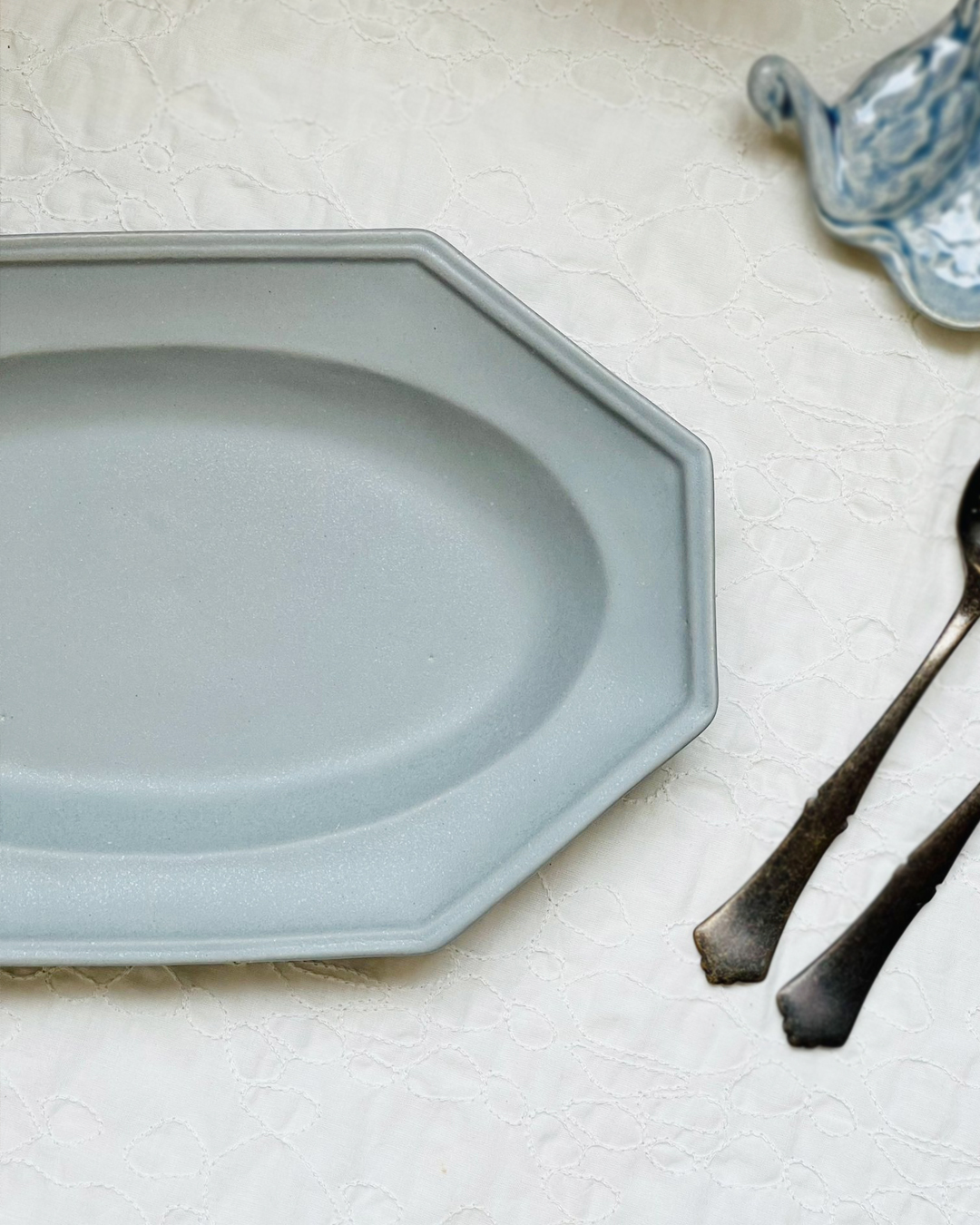Retro Octagon Long Dish Grey Fog｜Mashiko ware