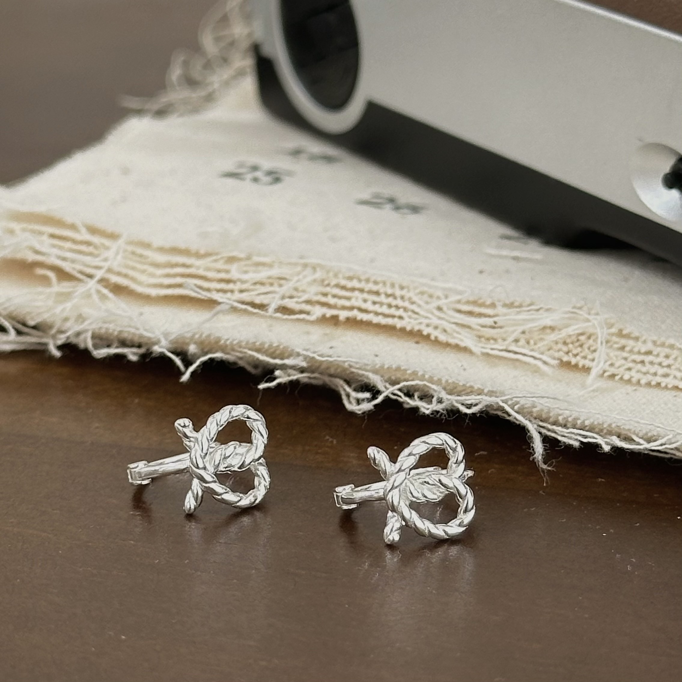 H02麻花愛心結純銀易扣