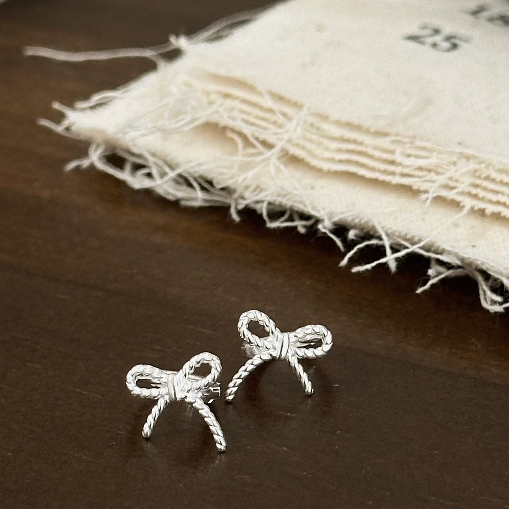 Y04麻花蝴蝶結純銀易扣