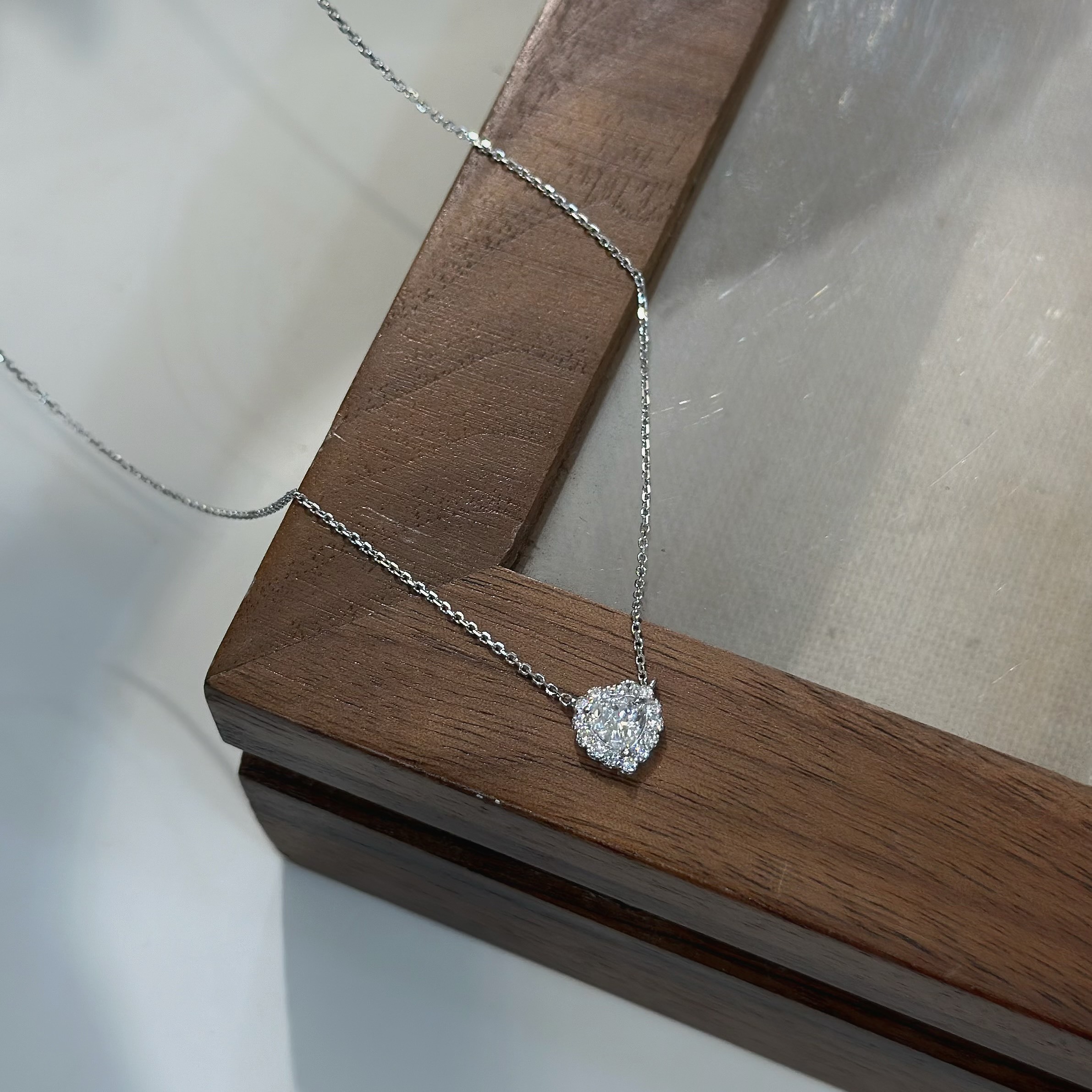 H07【輕奢】滿鑽愛心純銀鎖骨鏈