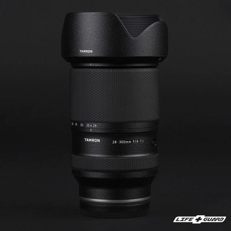 LIFE+GUARD 鏡頭蓋貼膜展示圖，LIFE+GUARD 砂紋黑風格設計