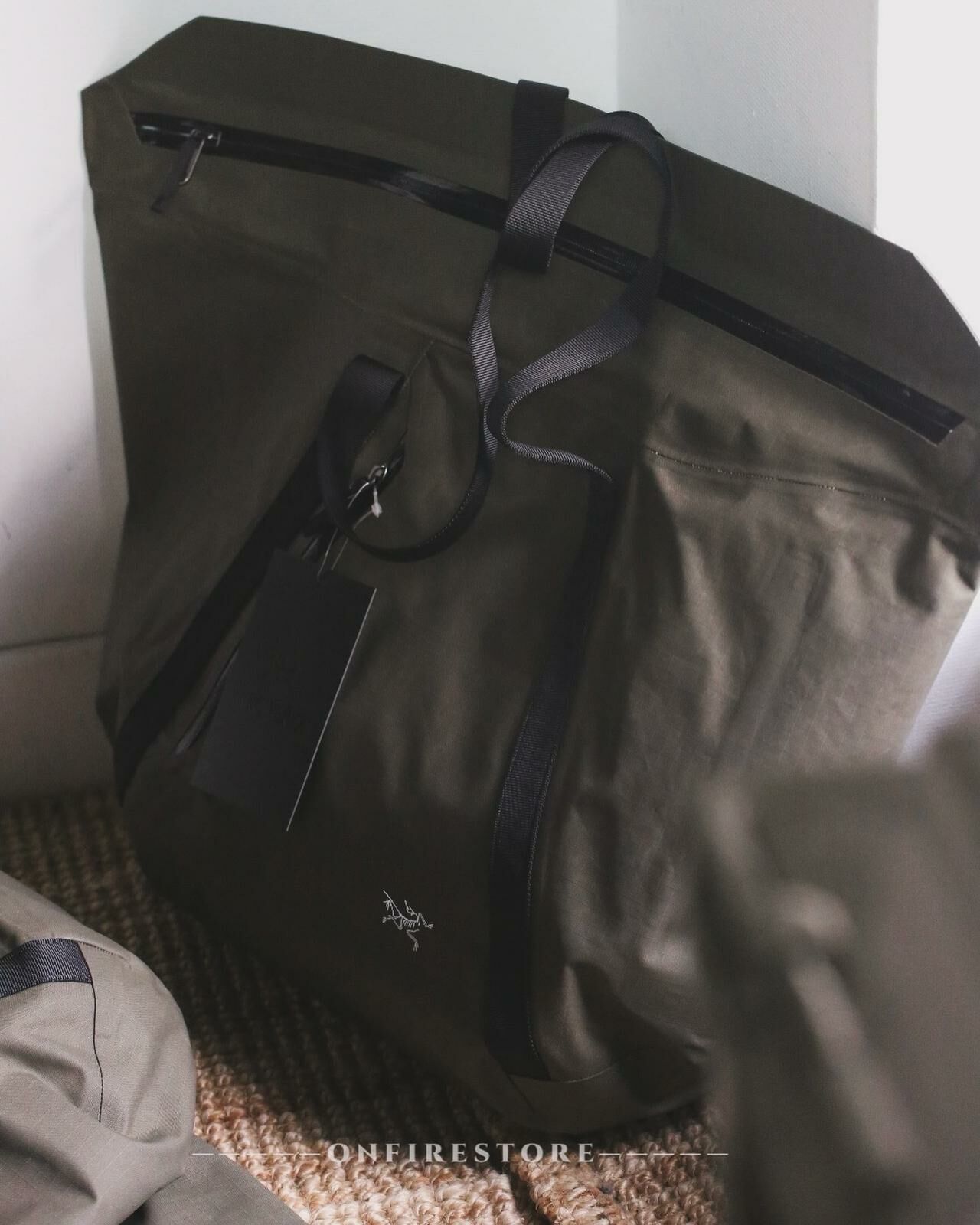 {現貨} Arc'teryx Granville 30 Carryall bag TATSU