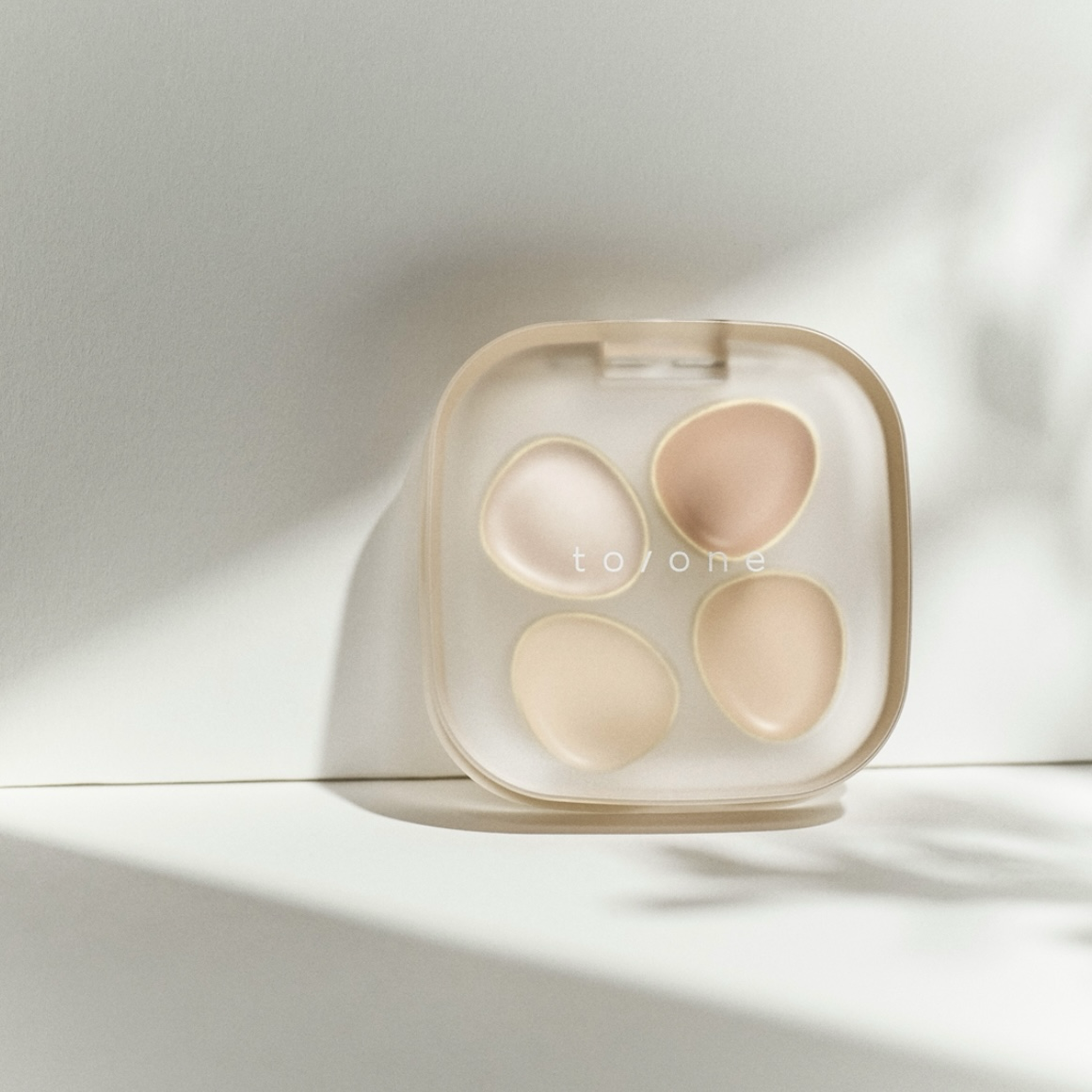 to / one 新品遮瑕盤