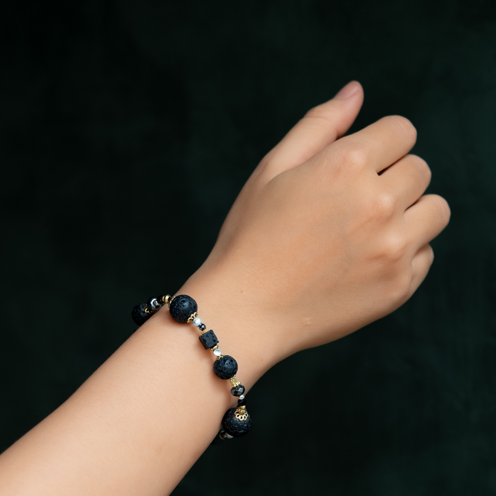 黑洞的贈禮｜火山岩鐵膽石彩曜石手鍊 C1660