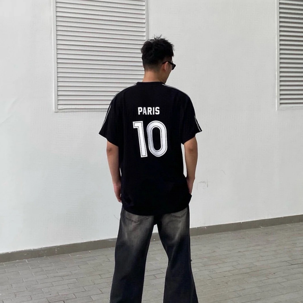 【NICE 歐美日韓代購】24SS Balenciaga 巴黎世家 上海經銷商🔥聯名曼聯logo足球短袖 短T