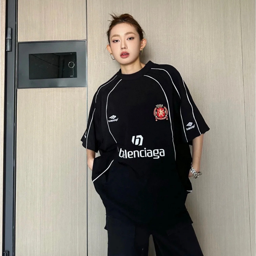 【NICE 歐美日韓代購】24SS Balenciaga 巴黎世家 上海經銷商🔥聯名曼聯logo足球短袖 短T