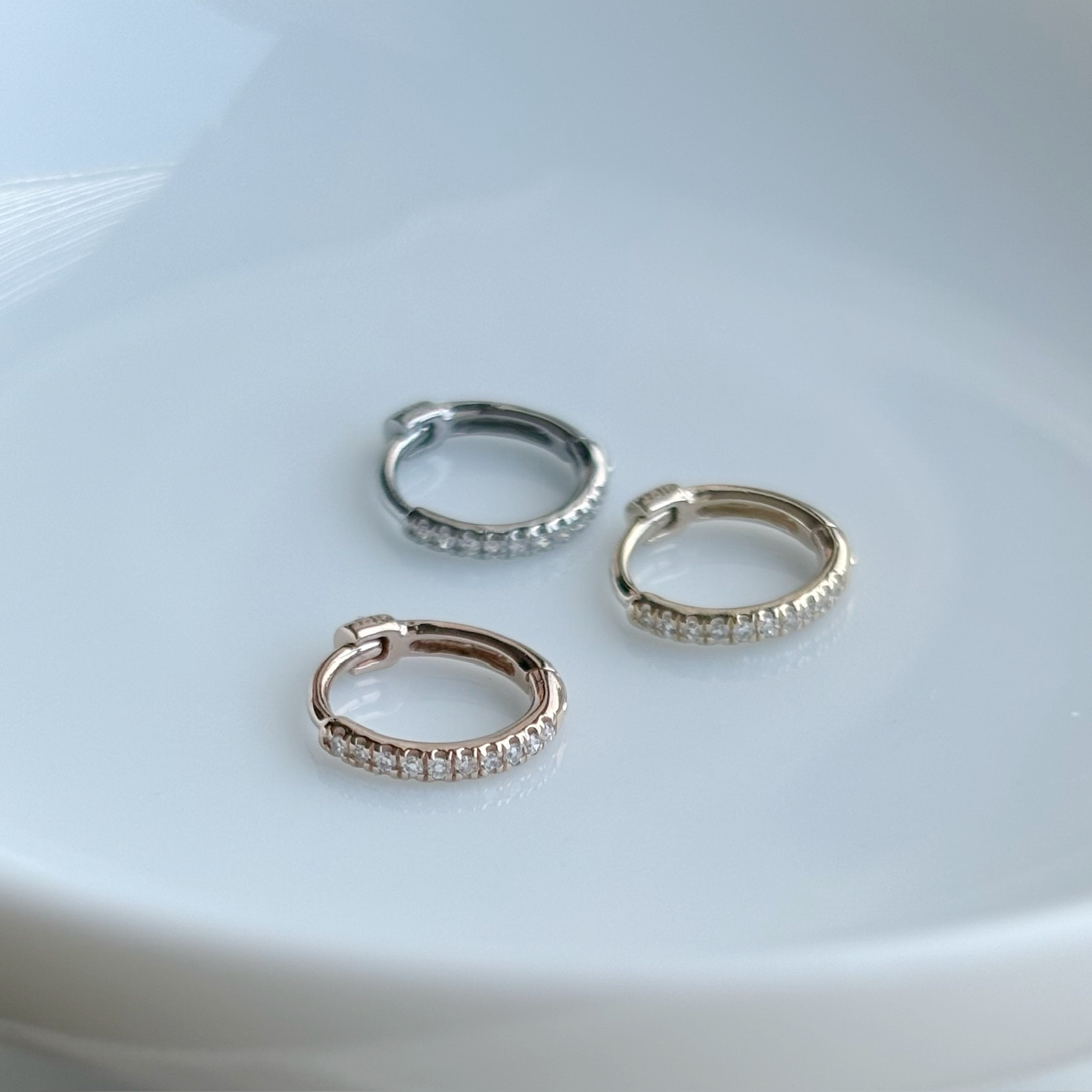 14K經典整排真鑽耳圈