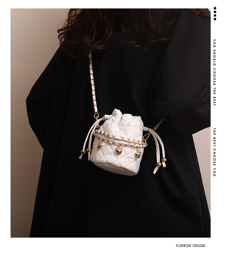 Diamond-Patterned Handle Bucket Bag