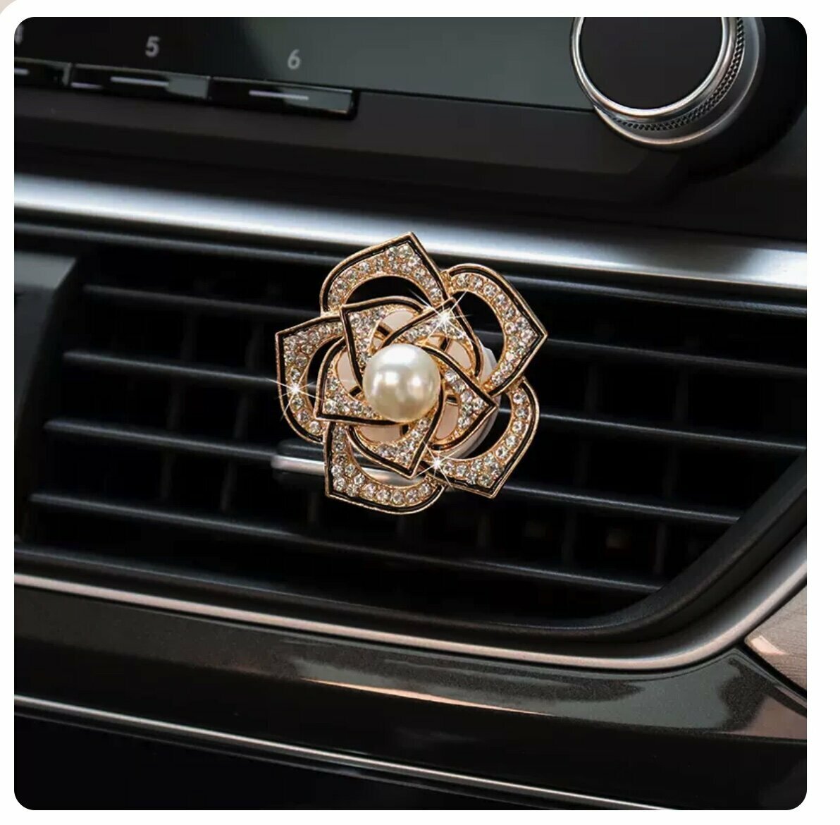 Hot selling car fragrance aromatherapy decorative ornaments (Camellia White Diamond)