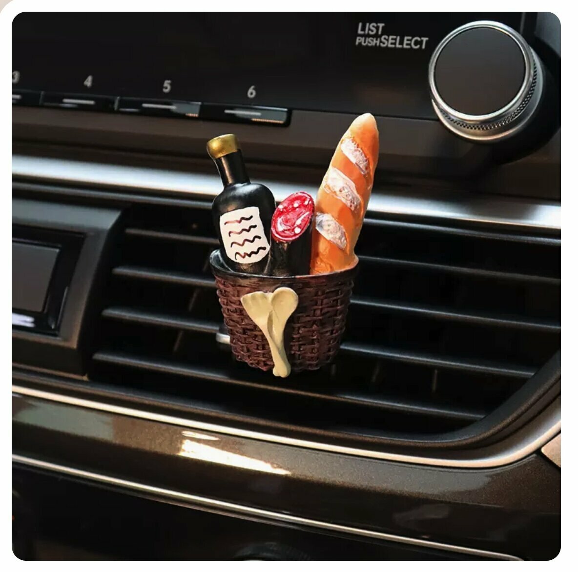 Hot selling creative car air outlet perfume clip (red wine bread)
