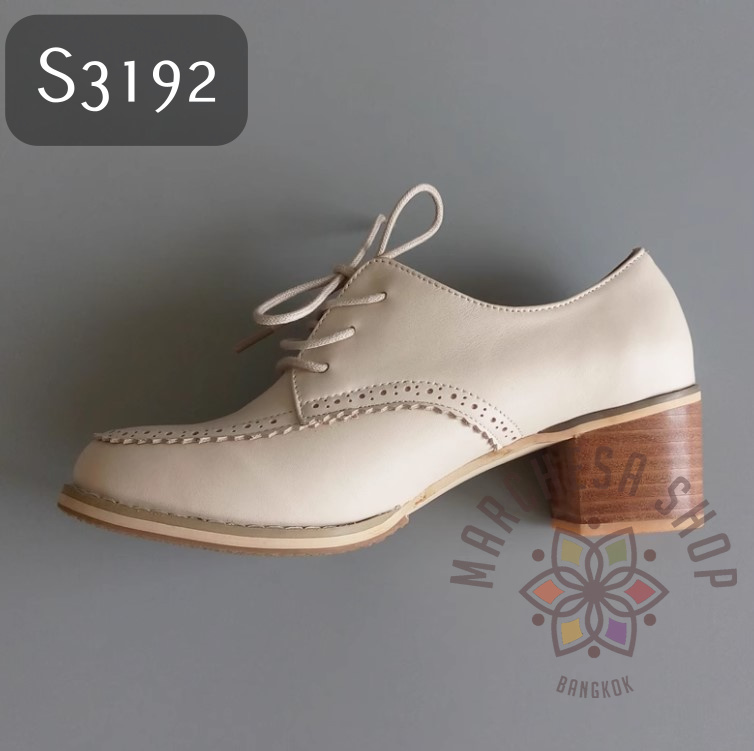 S3192 - 全真皮羊皮雕花圓頭高踭休閒鞋