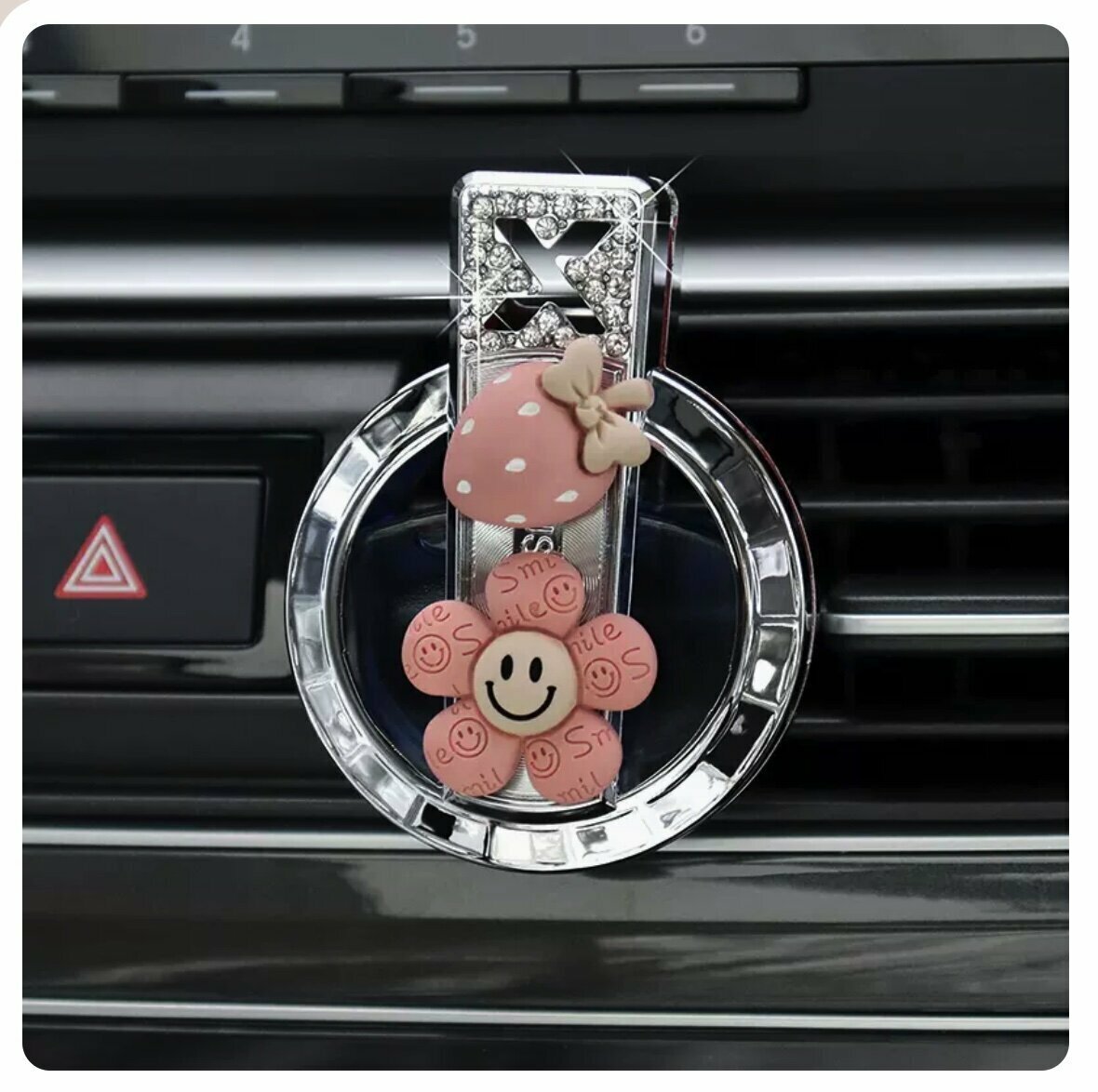 Popular car aromatherapy empty bottle (pink smiley flower + perfume bottle, 5.5*7cm)