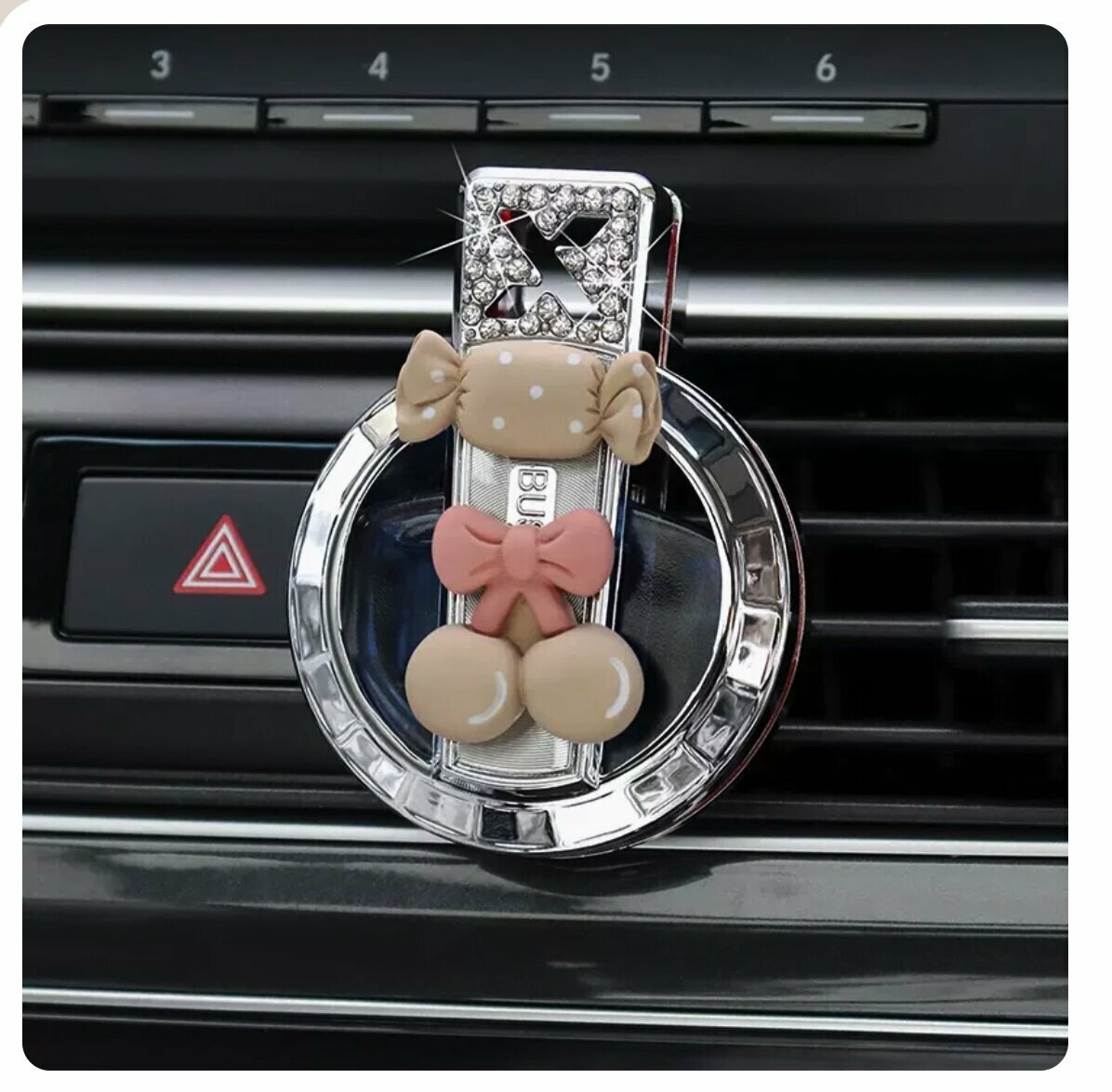 Popular car aromatherapy empty bottle (beige cherry + perfume bottle, 5.5*7cm)
