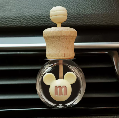 Hot selling car aromatherapy car air conditioner air outlet empty bottle decoration car small ornaments free perfume drops (beige M beans)