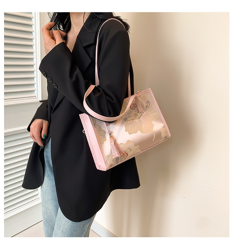 Chinese-Style Embroidered Bag