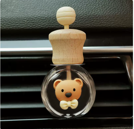Hot selling car aromatherapy car air conditioner air outlet empty bottle decoration car small ornaments free perfume drops (brown bear)