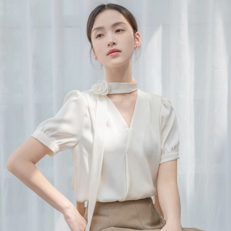 V領頸花雪紡上衣 米杏