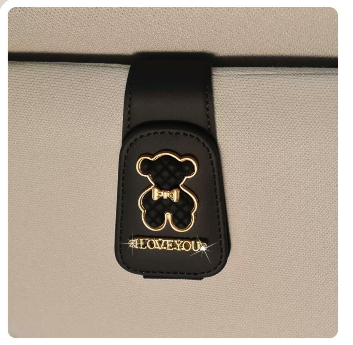 Popular multifunctional magnetic car sunglasses storage box (black glasses clip Black Bear)