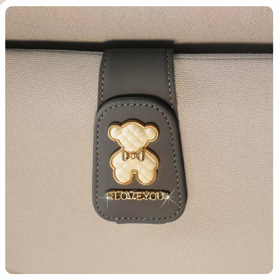 Popular multifunctional magnetic car sunglasses storage box (gray glasses clip, White Bear)