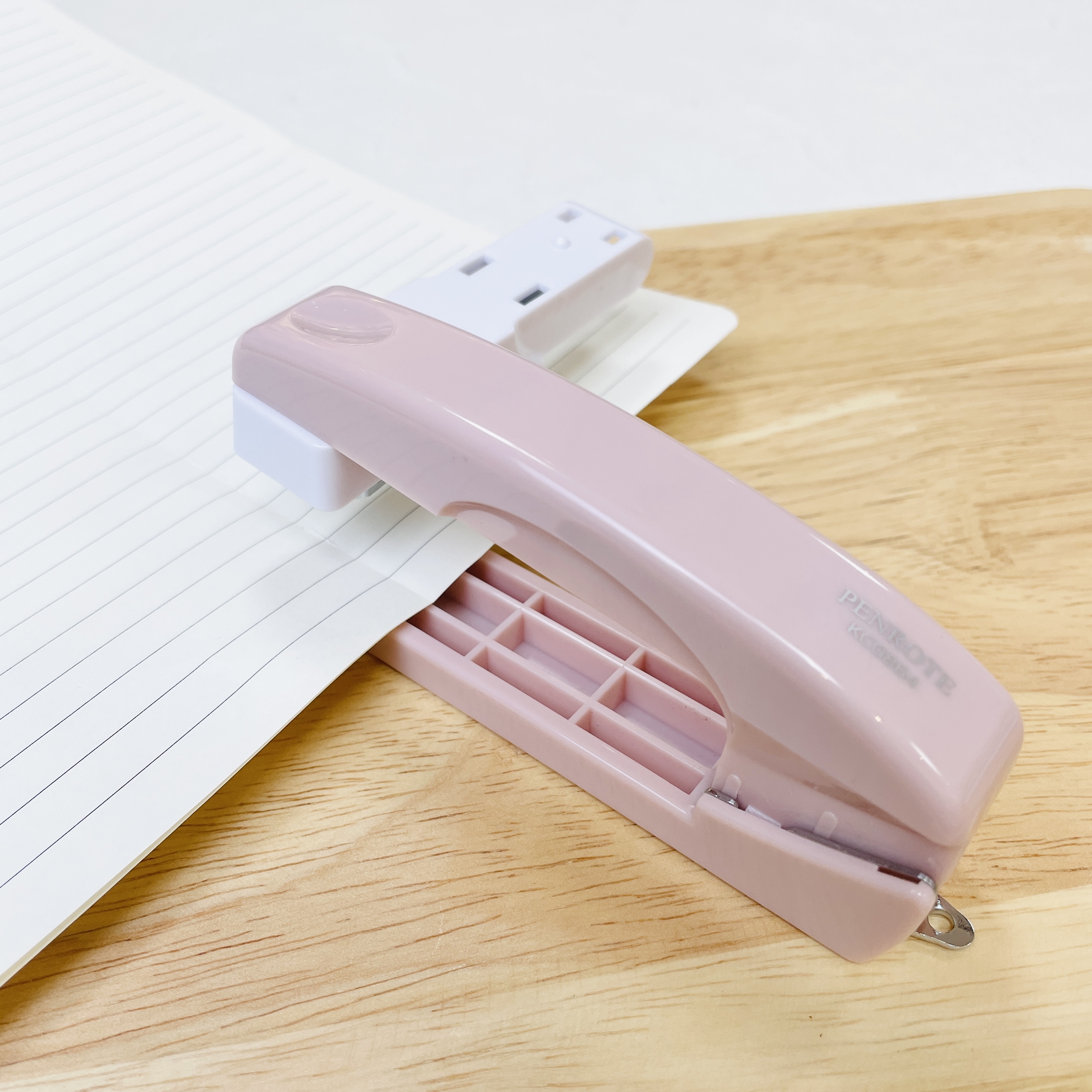 【PENROTE筆樂】 360度可旋轉釘書機