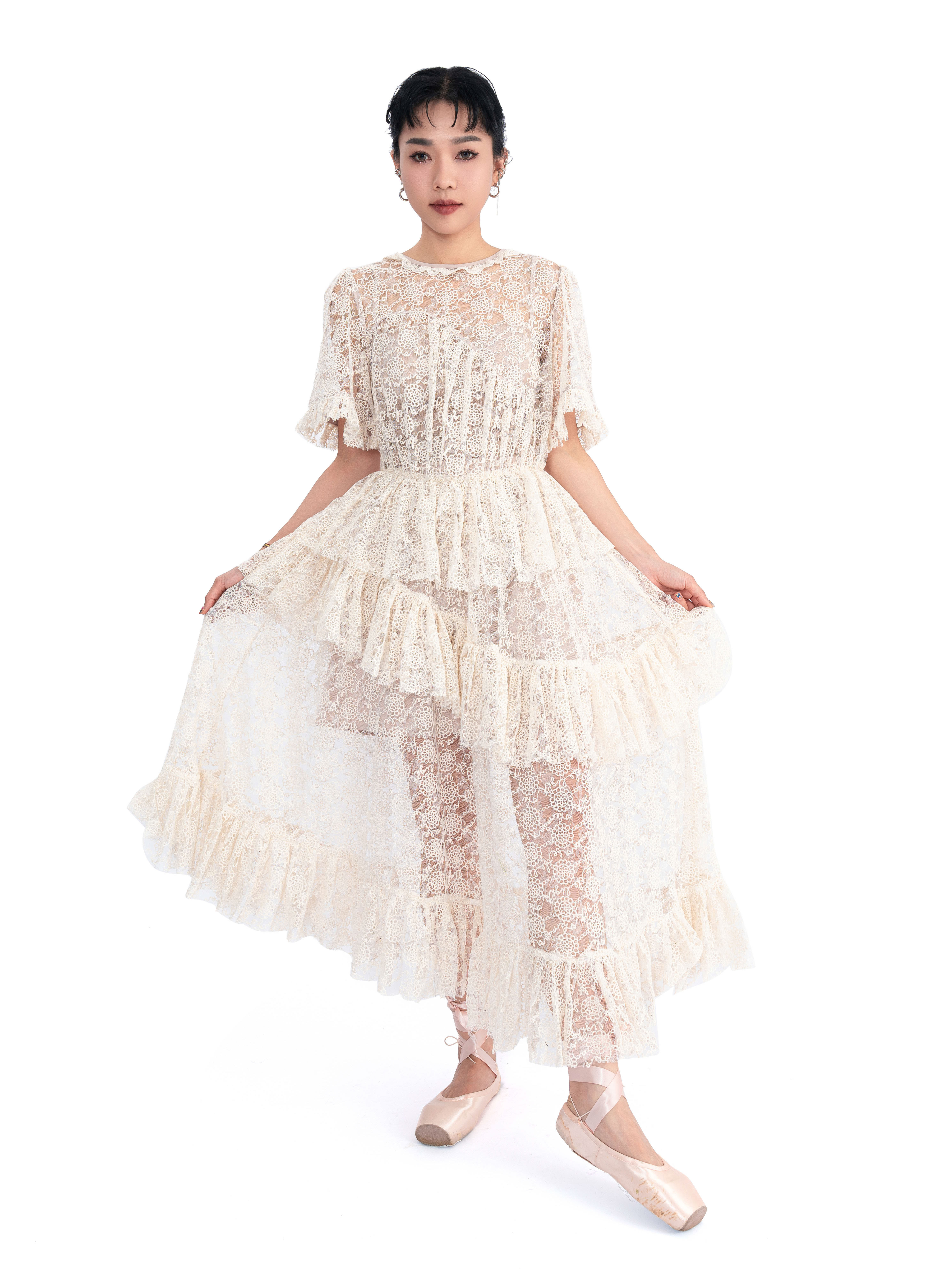 HERMANA繡花蕾絲蛋糕連身裙 (現貨款式）