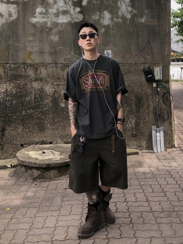 【HERETICS STUDIO 】韓國 고품질 Schmidt 字母 水洗 做舊 寬鬆 短袖