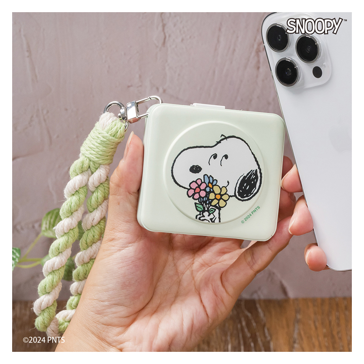 infoThink SNOOPY series 8 in 1Max Power Bank 史努比系列八合一 MAX 行動電源 (只限淺綠色)