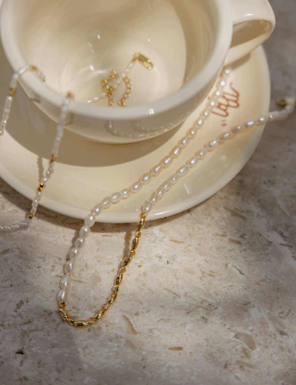 輕奢感拼接米珠項鍊（金色）