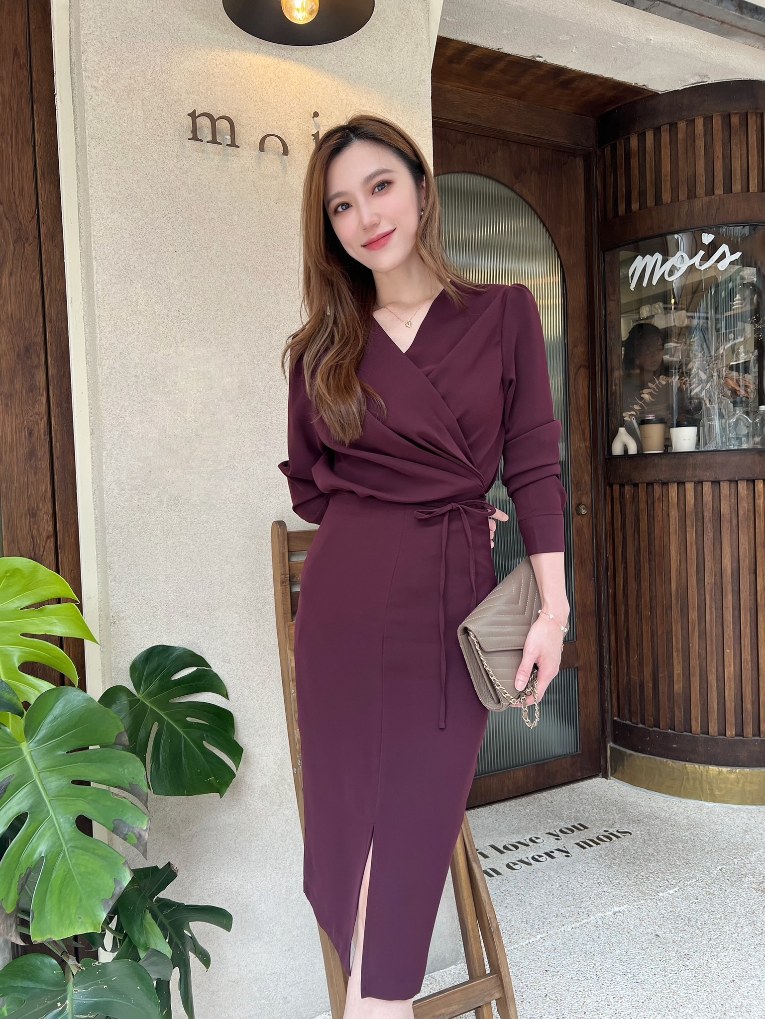 優雅女人味!熱紅酒綁帶套裝