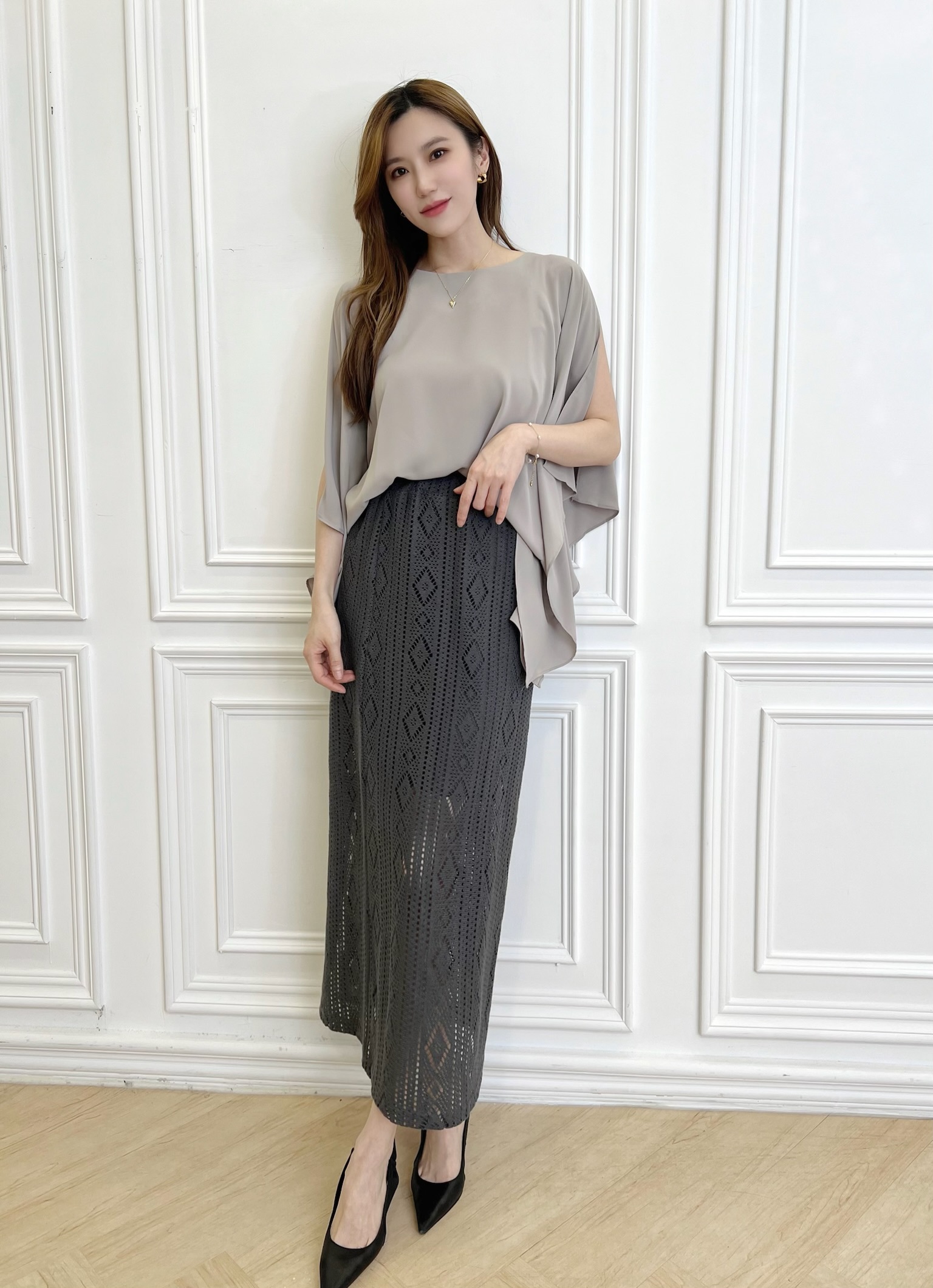 輕薄必備!簍空針織長裙