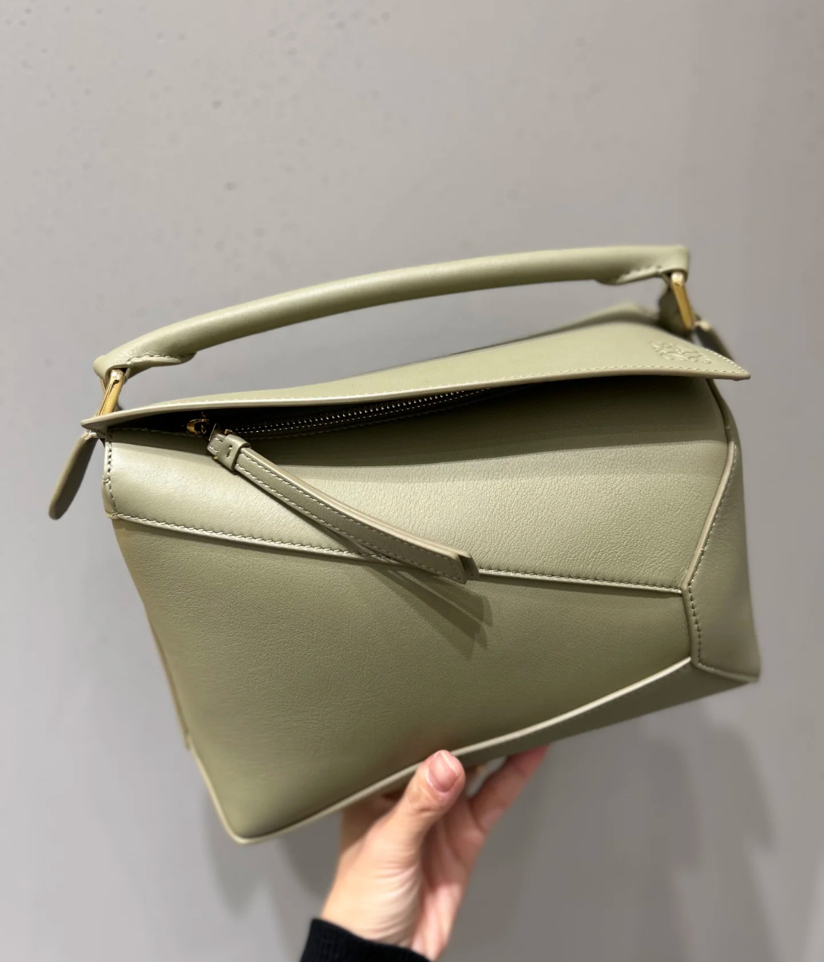 Loewe puzzle small-M