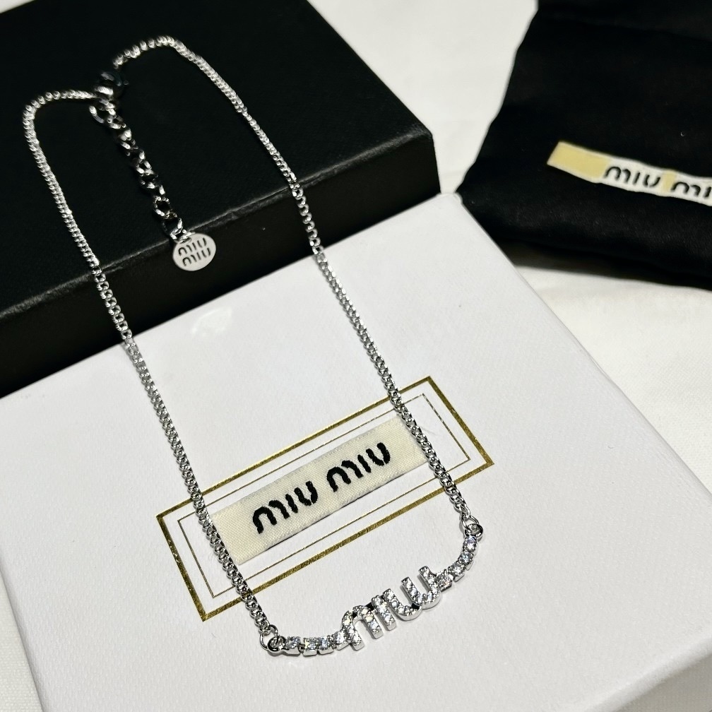 18k miumiu高級銀鑽字母定製項鍊