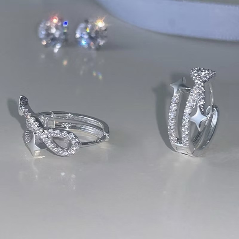 夢幻銀鑽四芒星扭結耳釦釘