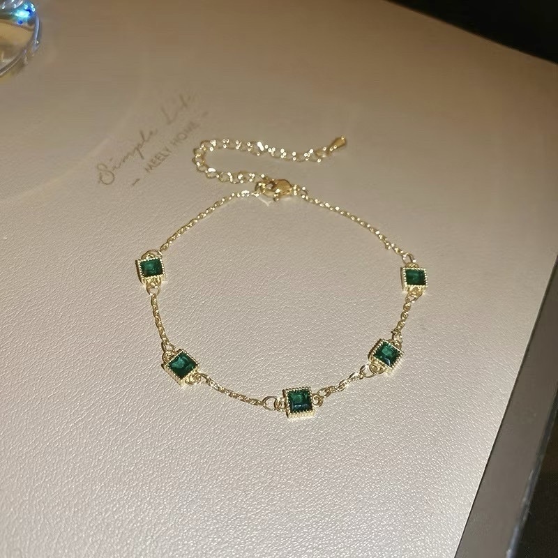 18k金透翡翠方綠鑽 高奢細手鍊