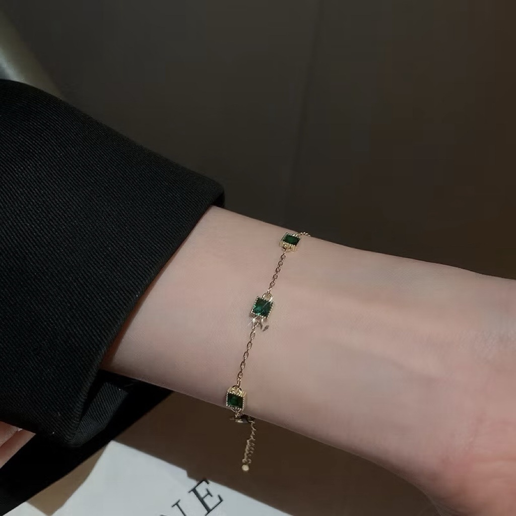18k金透翡翠方綠鑽 高奢細手鍊
