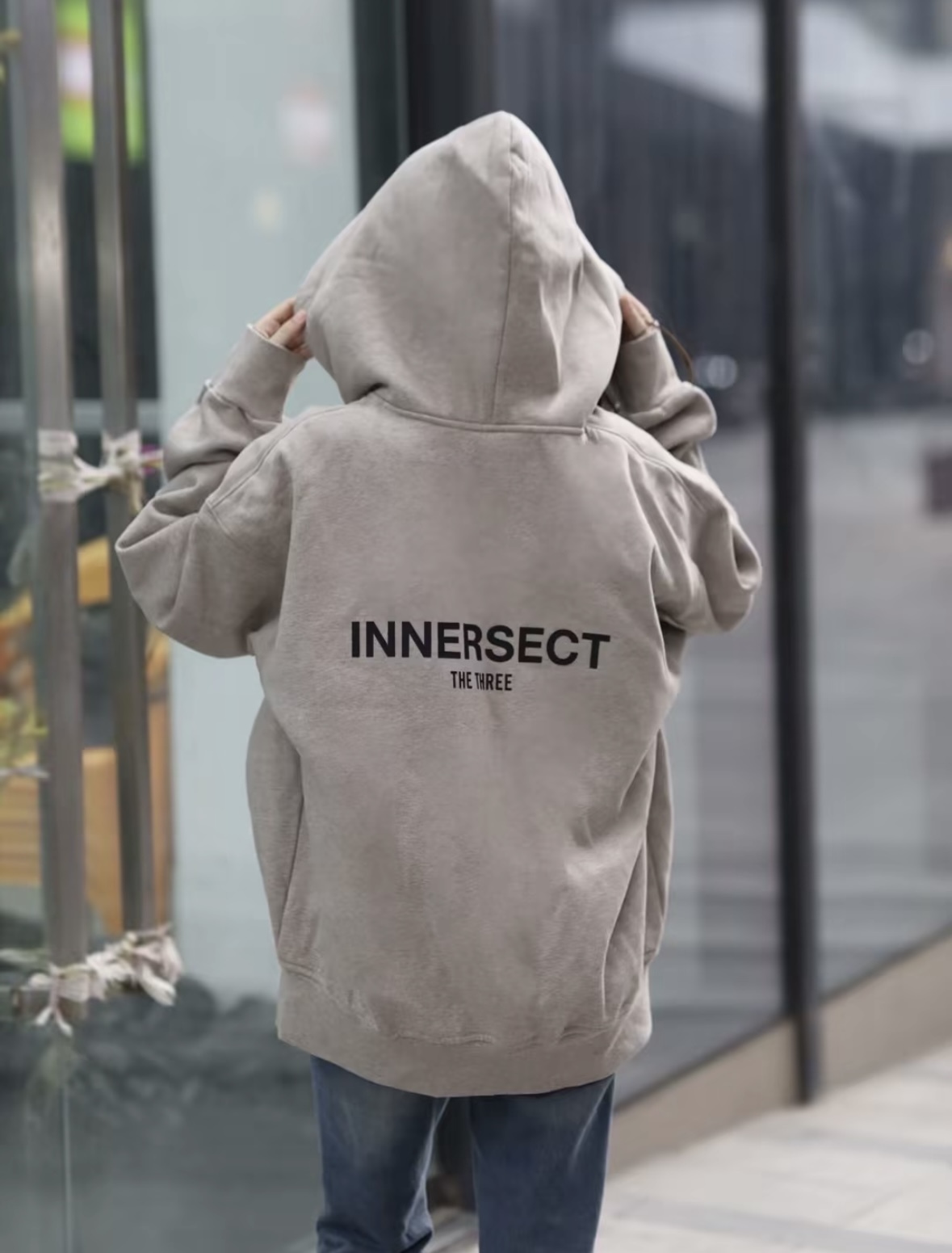 INNERSECT X FOG 簡約Logo連帽外套 棉外套 寬鬆 落肩 淺灰色 深燕麥(任買兩件7-11免運)/預購