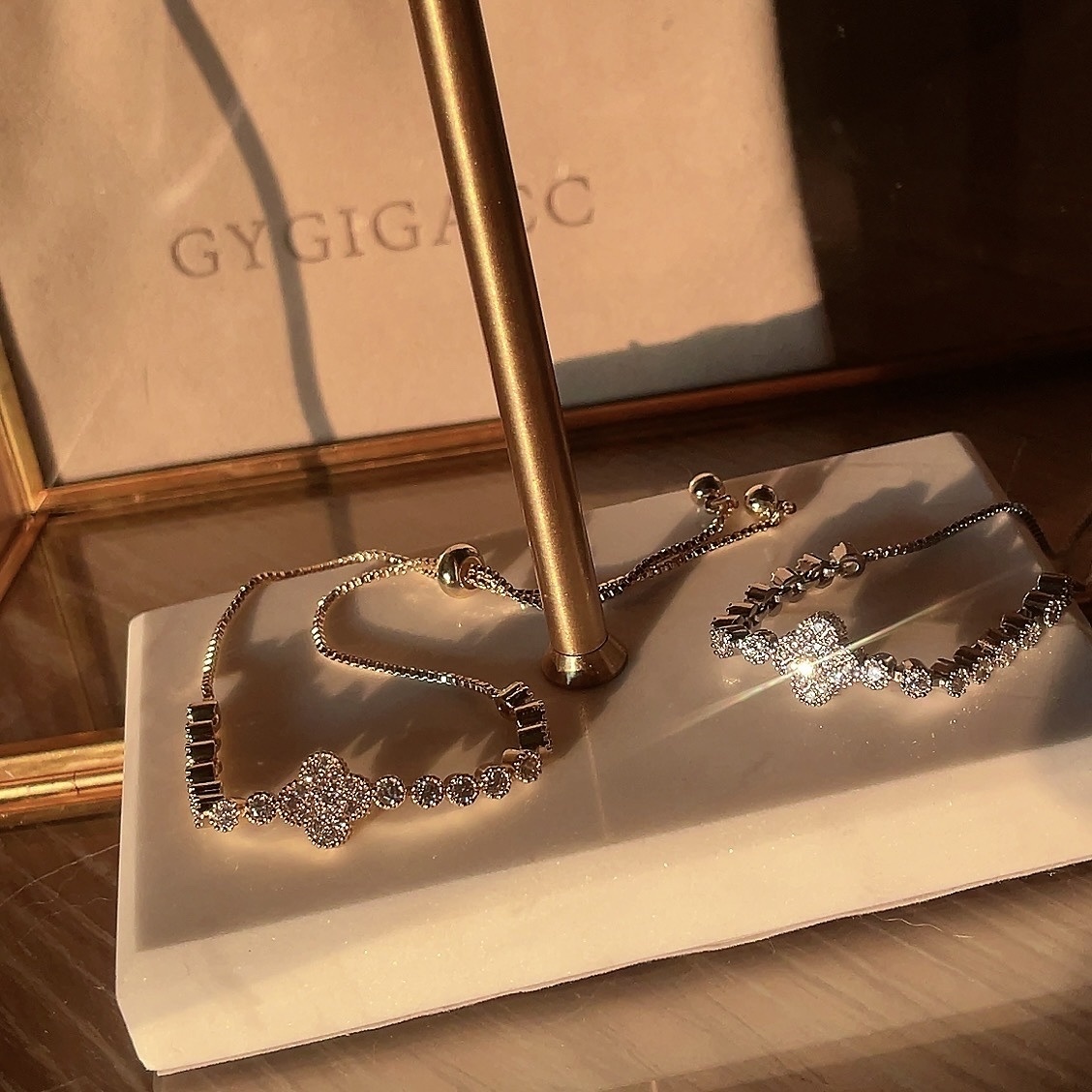 18k高奢氛圍四葉草滿鑽抽拉手鍊