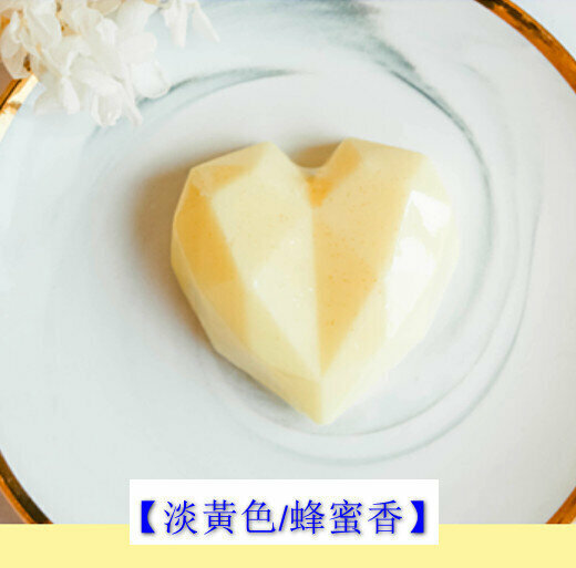 Hotly recommended handmade essential oil soap (packaged in tinplate box) [light yellow honey fragrance]