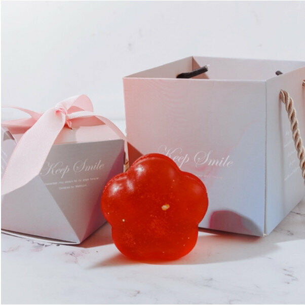 Popular Little Red Flower Handmade Soap (ribbon gift box + handbag) [Crystal Red/Rose Fragrance]