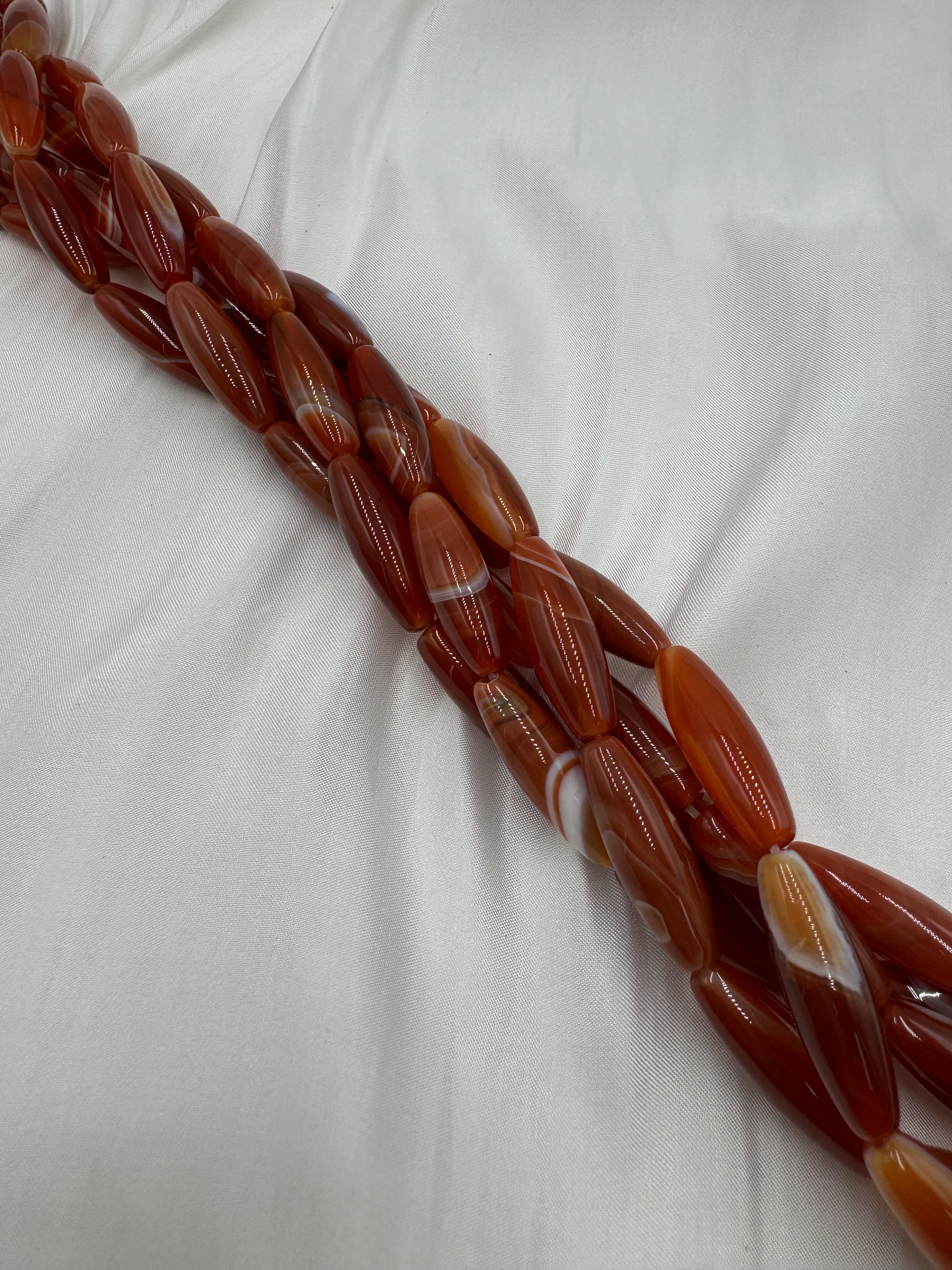 條-No.23亮面橢圓大瑪瑙珠3.5mm*7mm約16顆