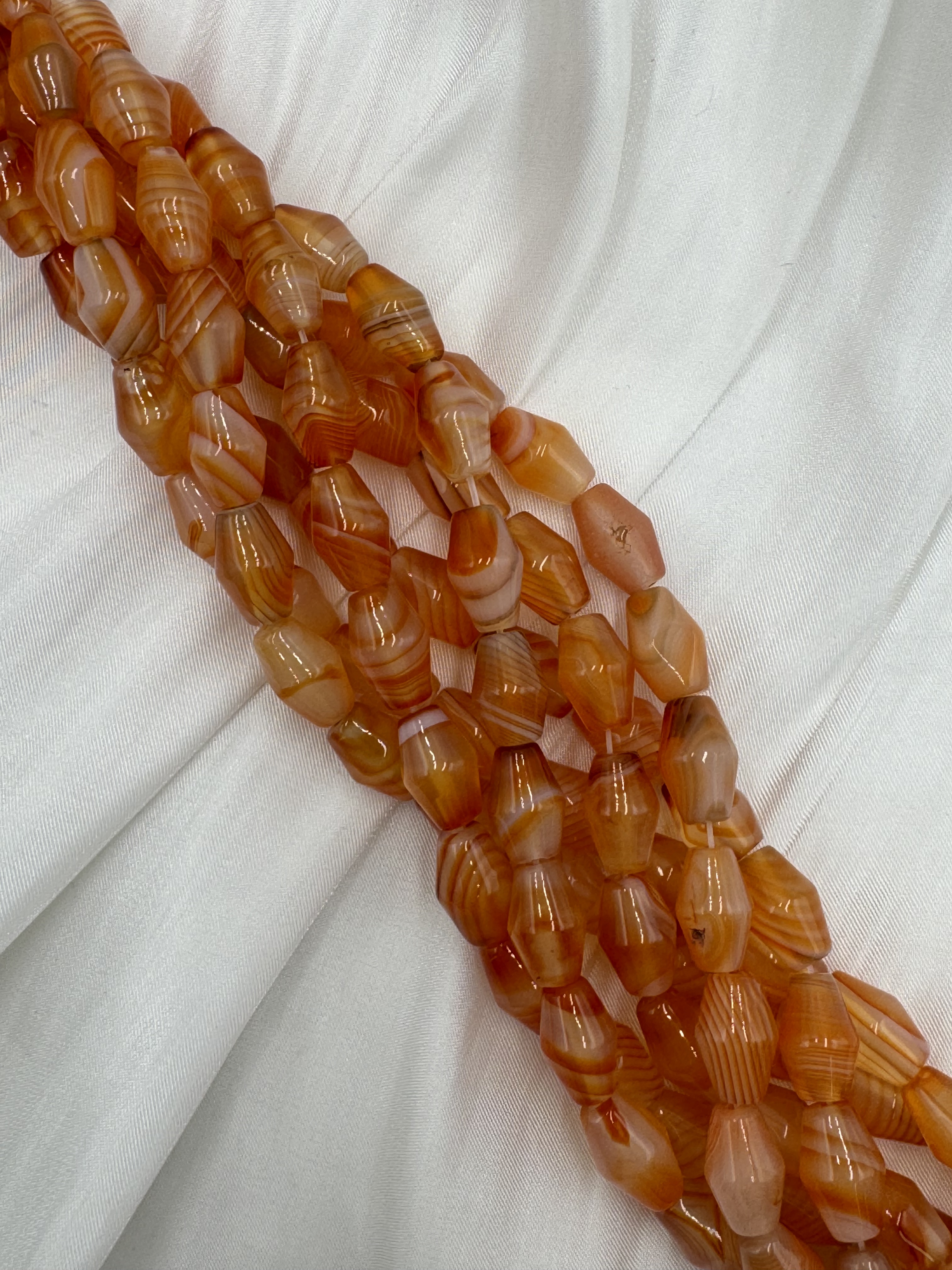 條-No.24亮面小長筒菱形瑪瑙珠9mm*12mm約34顆