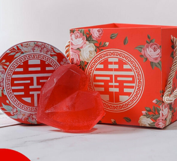 Hotly recommended Festive Red Handmade Essential Oil Soap (Double Happiness Iron Box + Handbag) [Crystal Red]