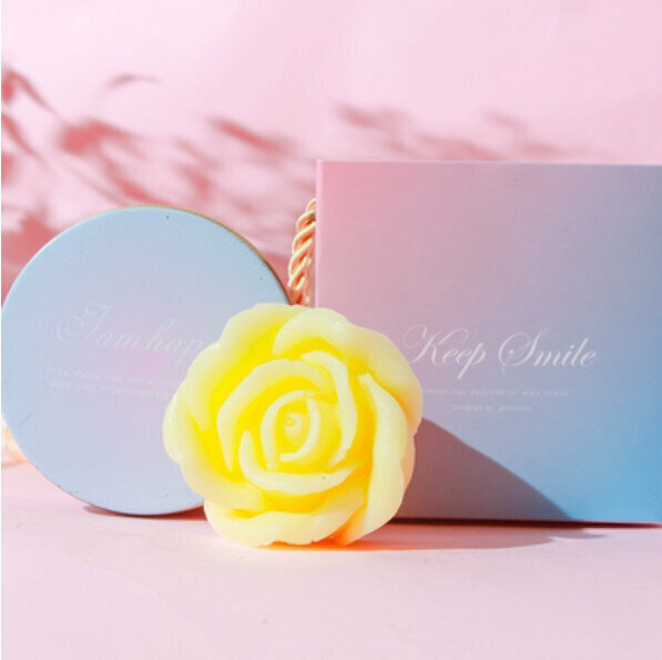 Popular rose flower handmade soap (tin box + handbag) [light yellow/honey flavor]