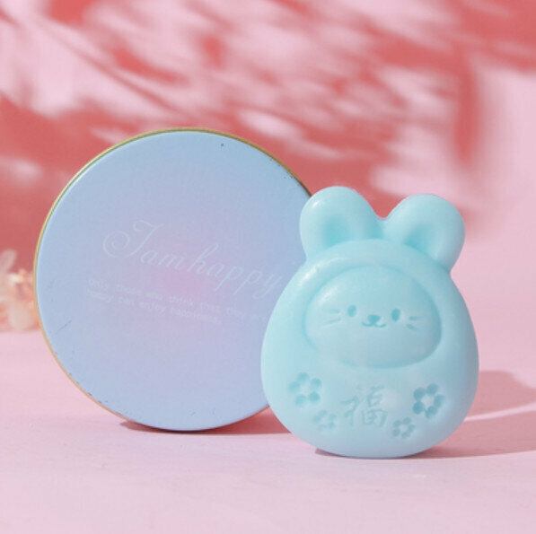 Popular little rabbit blessing handmade soap (tin box) [light blue/magnolia fragrance]