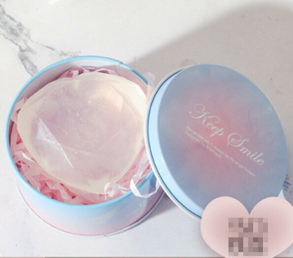 Hot recommendation heart-shaped handmade essential oil soap (tin box) [transparent color/milk flavor]