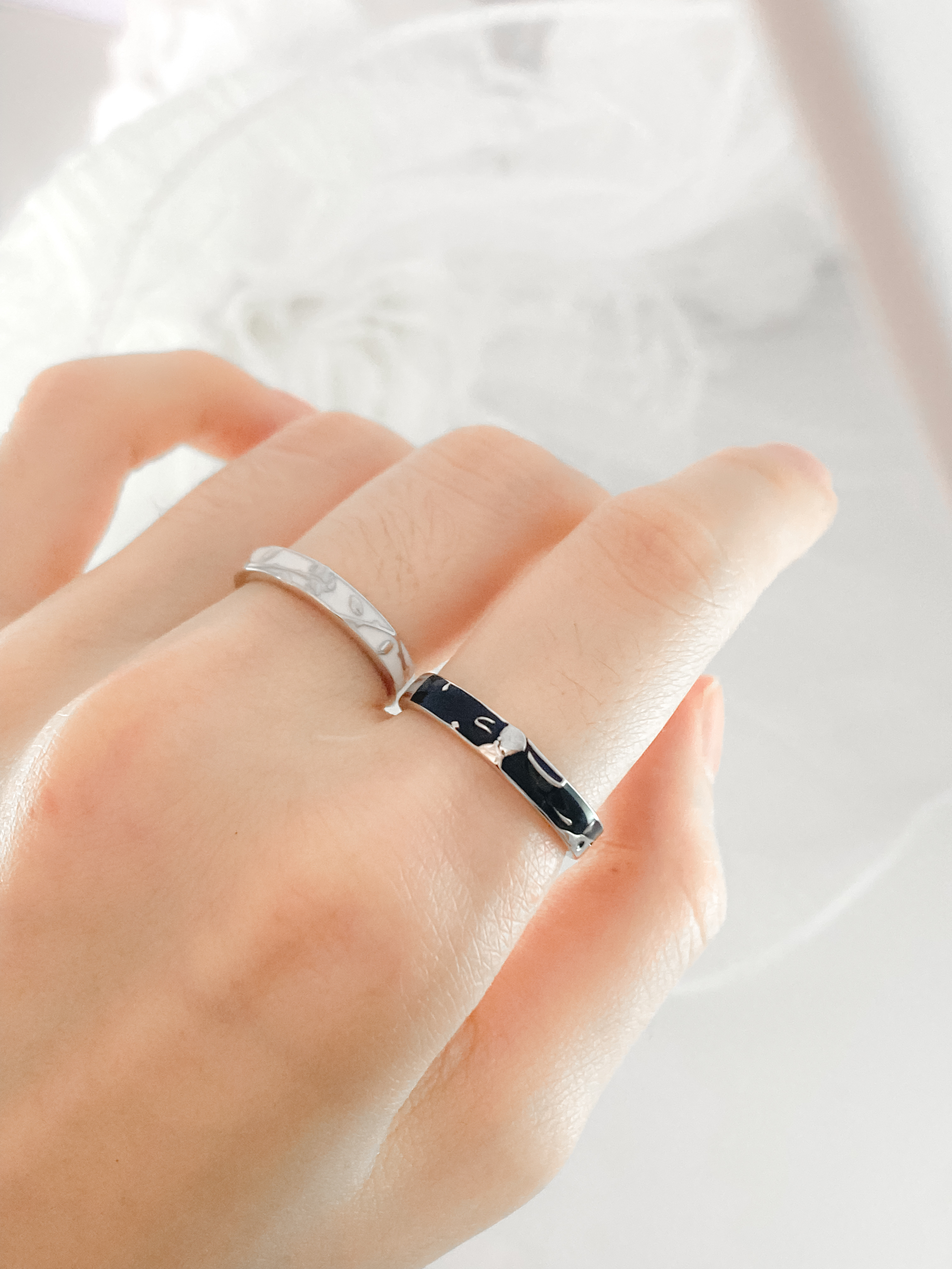 「黑白小王子和玫瑰花👦🌹」情侶戒指💍 ｜S925純銀｜活口對戒｜免費刻字✒️｜