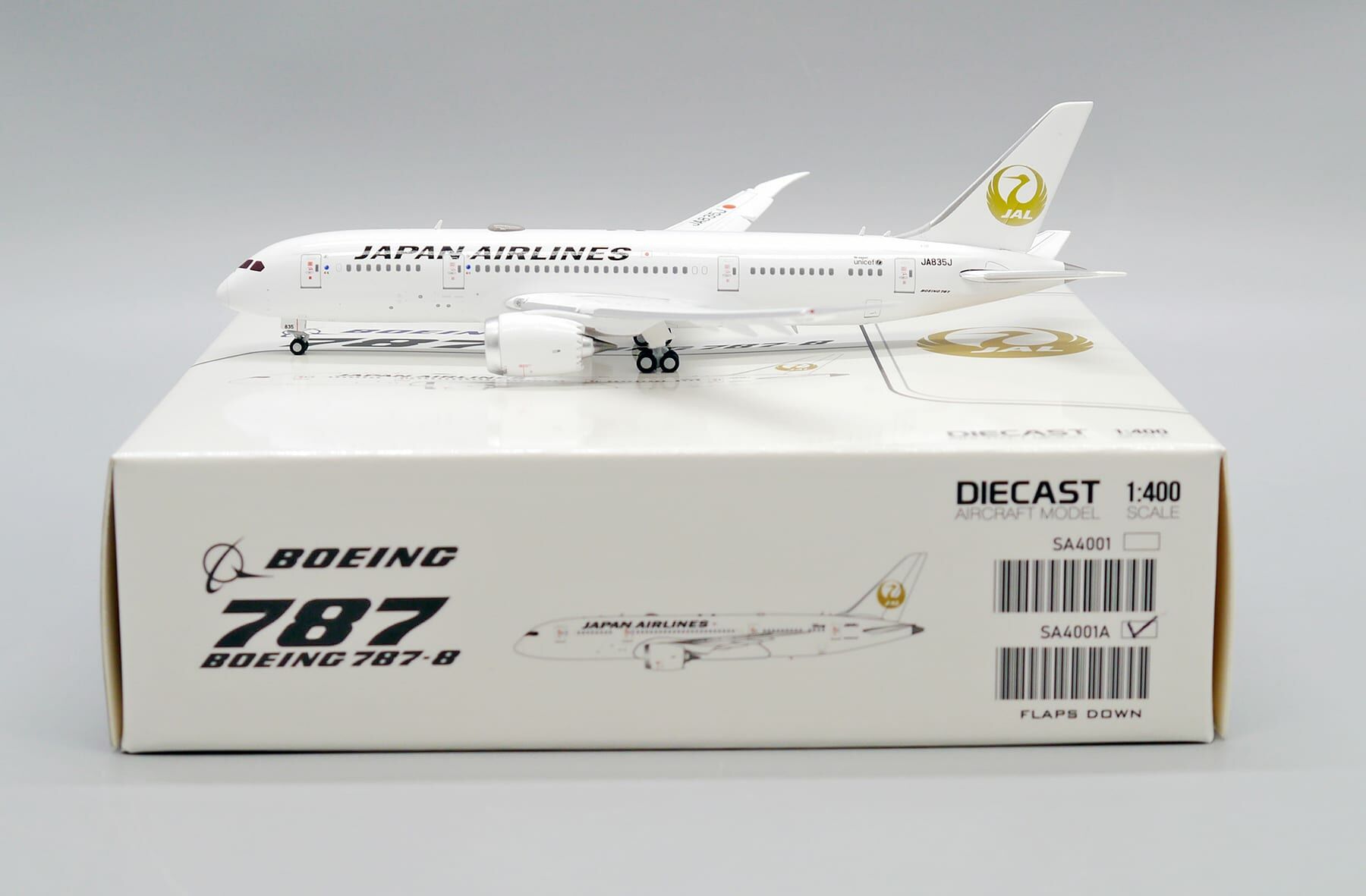 1/400 日本航空金鶴丸波音787-8 JA835J 襟翼放下版