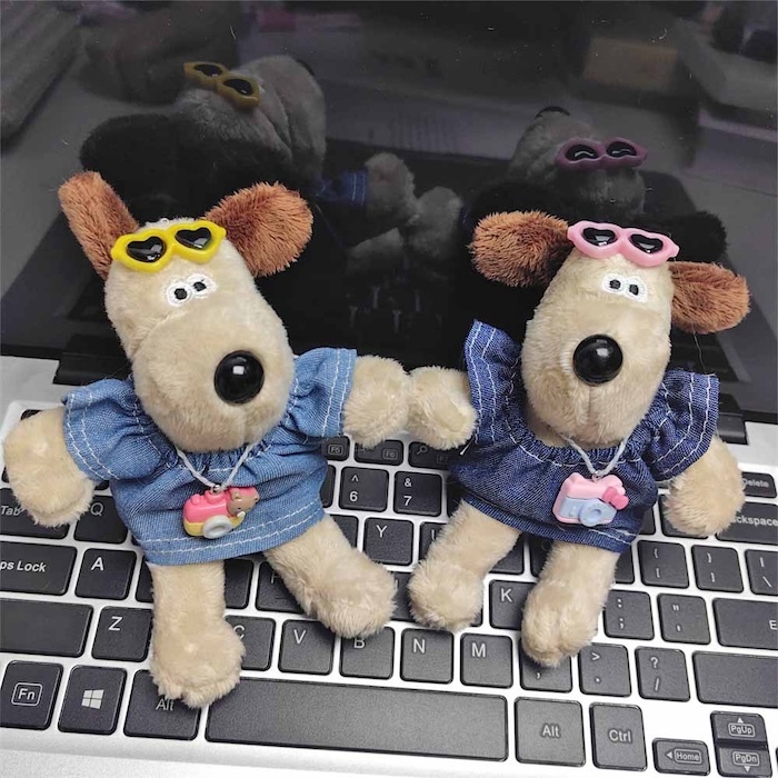 《90504》小相機墨鏡掌門狗鑰匙圈