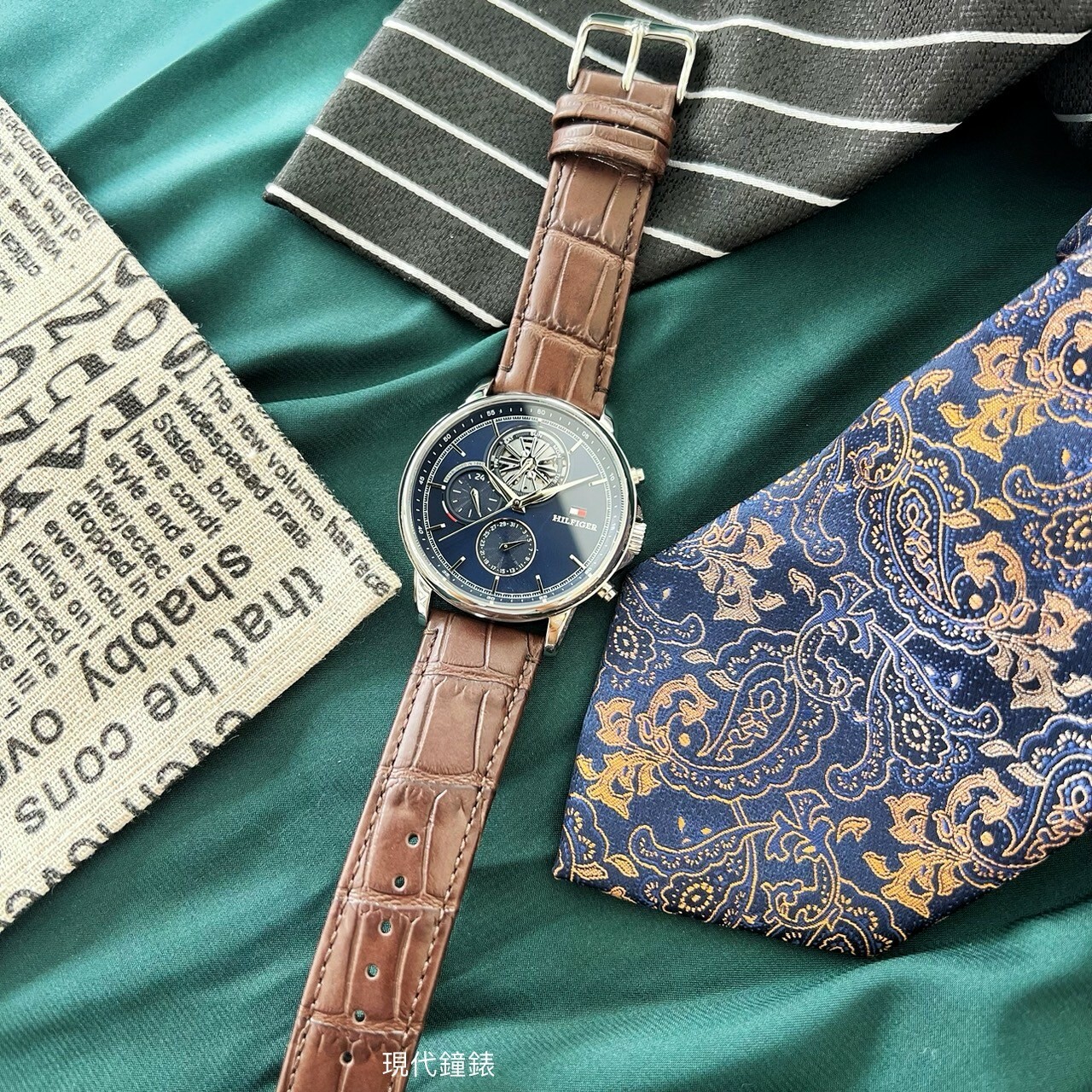 【Tommy Hilfiger】三眼透視機芯石英皮革款男錶1710629 44mm 現代鐘錶