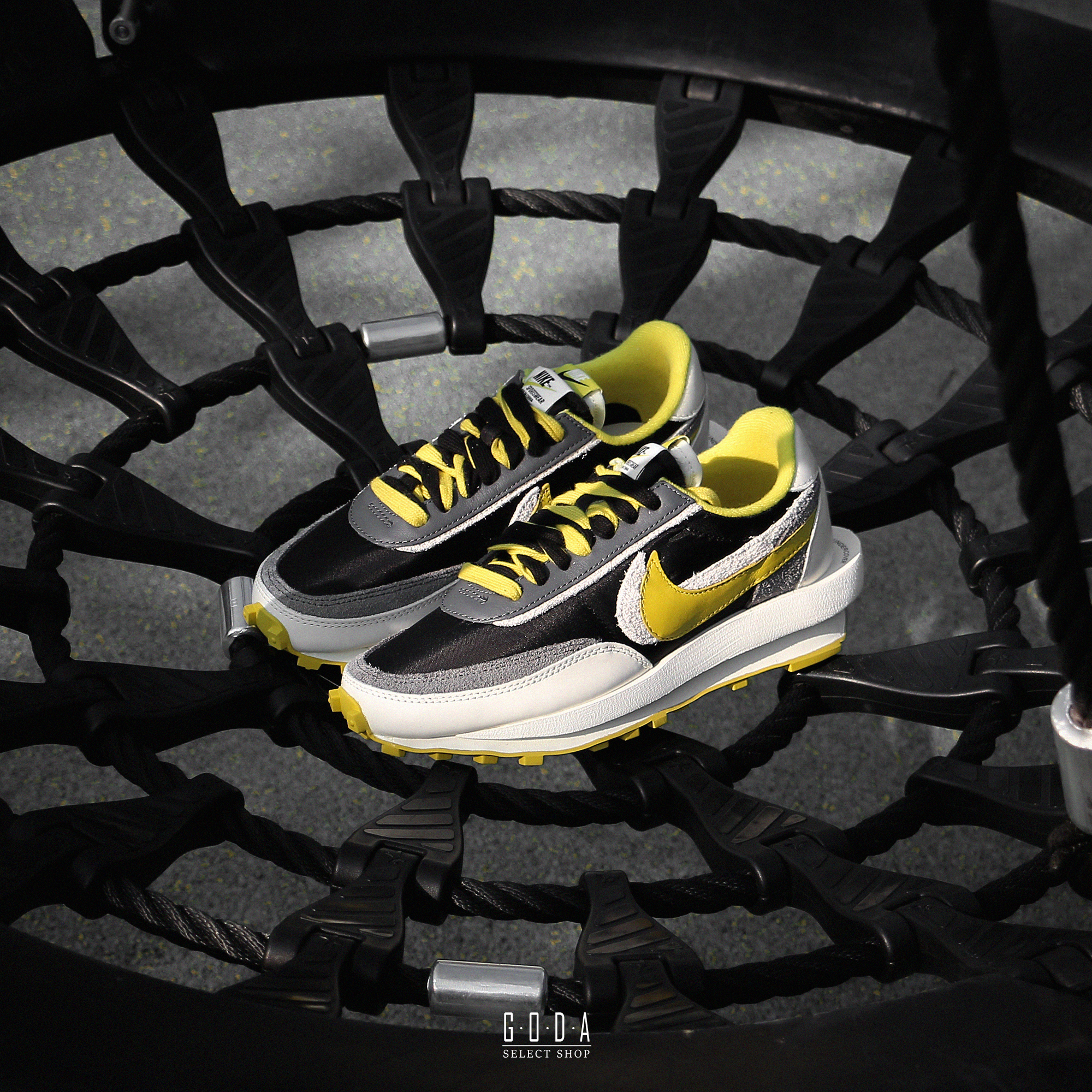 UNDERCOVER x Sacai x Nike LDwaffle 三方聯名 黑黃 DJ4877-001